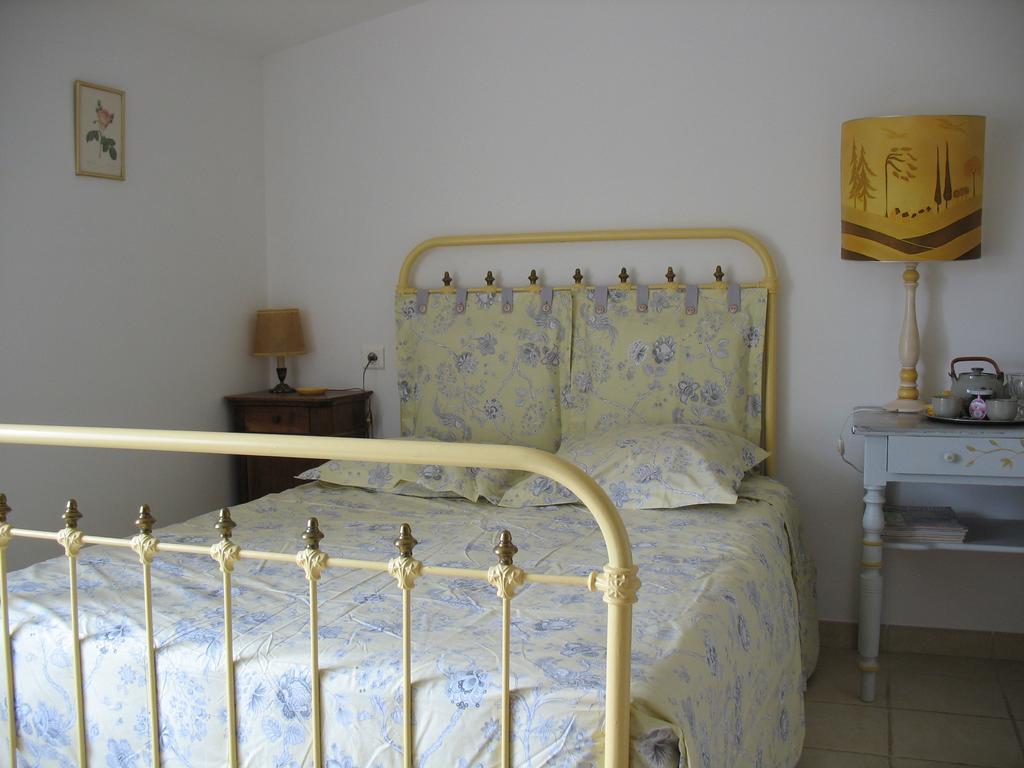 Villedieu  B&B La Cigaline חדר תמונה