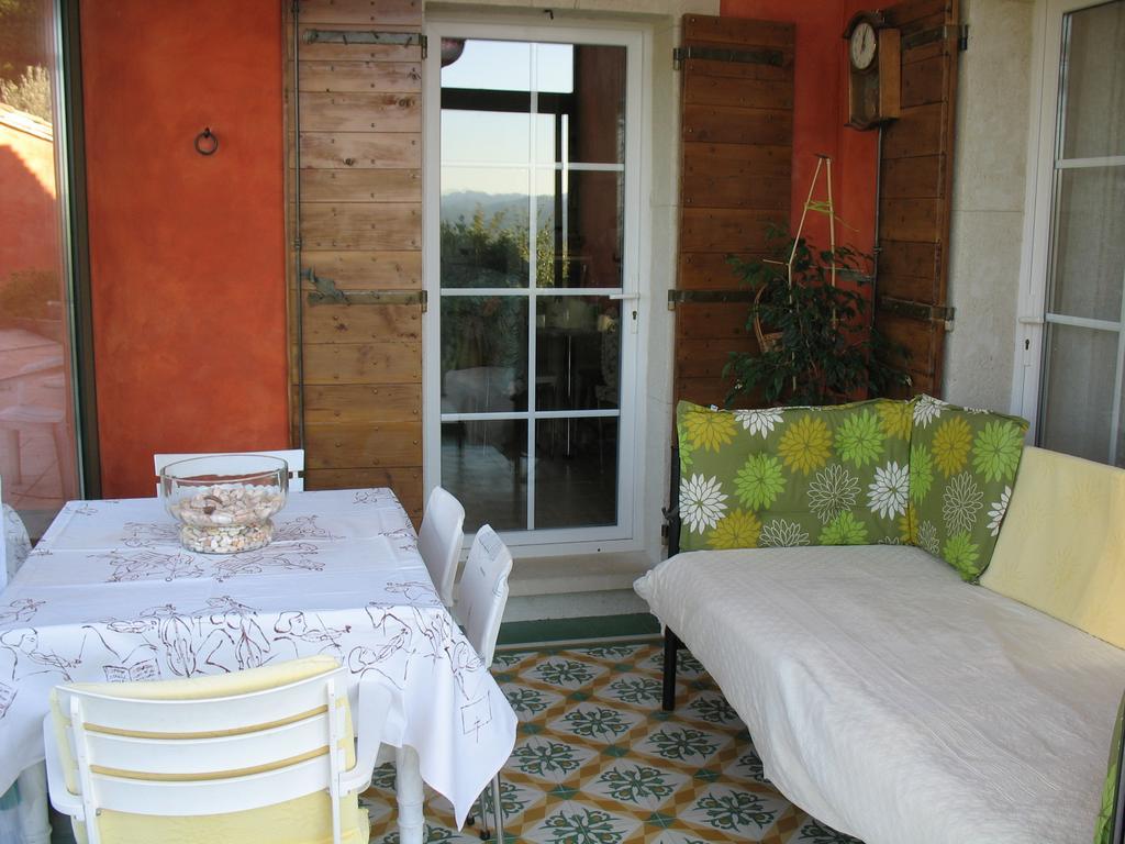 Villedieu  B&B La Cigaline חדר תמונה